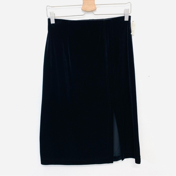 Vtg Rialto Black Velvet Skirt Small Elastic Waist Front Slit Holiday Goth USA - Picture 1 of 9